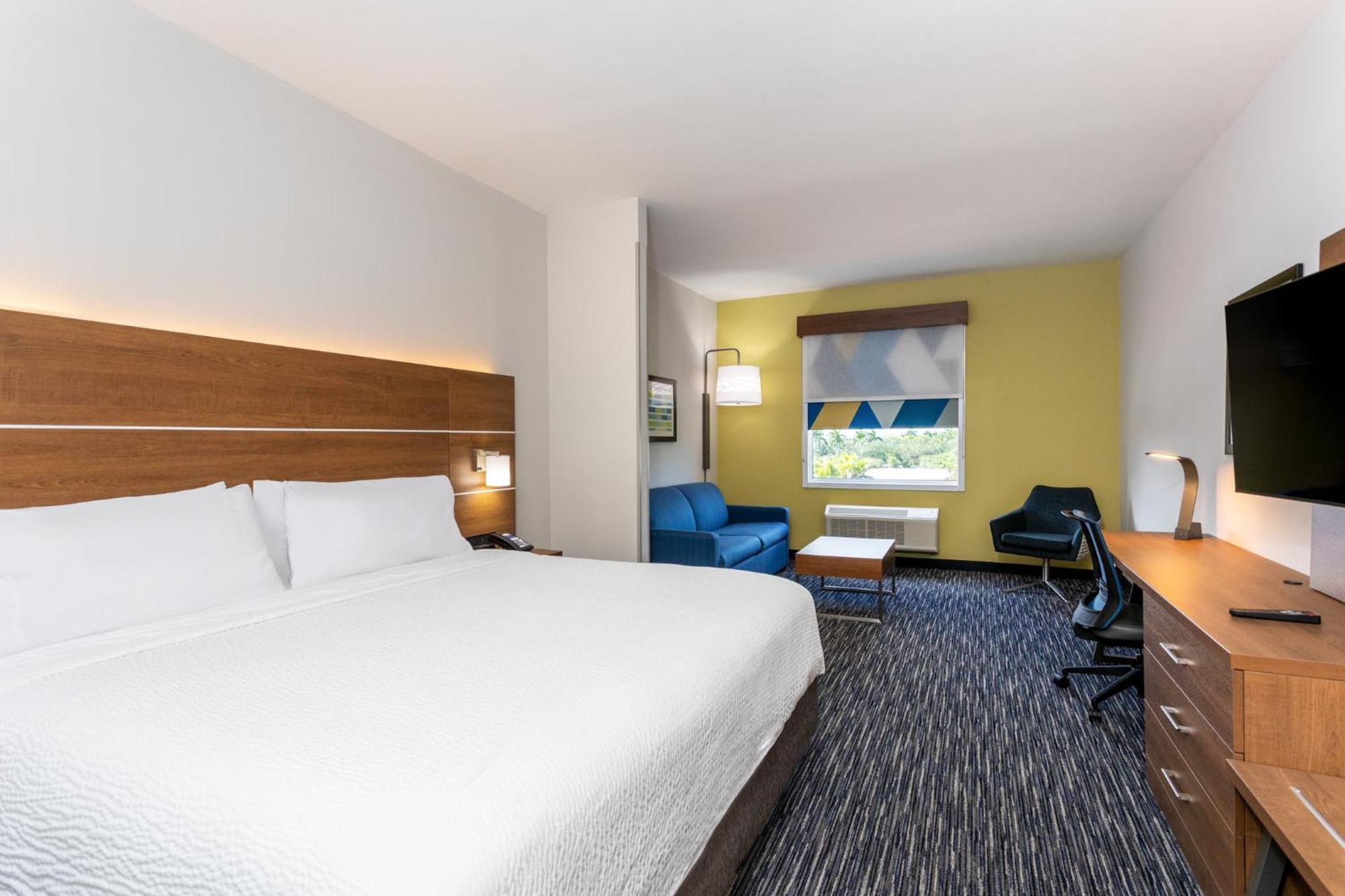 Holiday Inn Express & Suites - Miramar By Ihg Luaran gambar