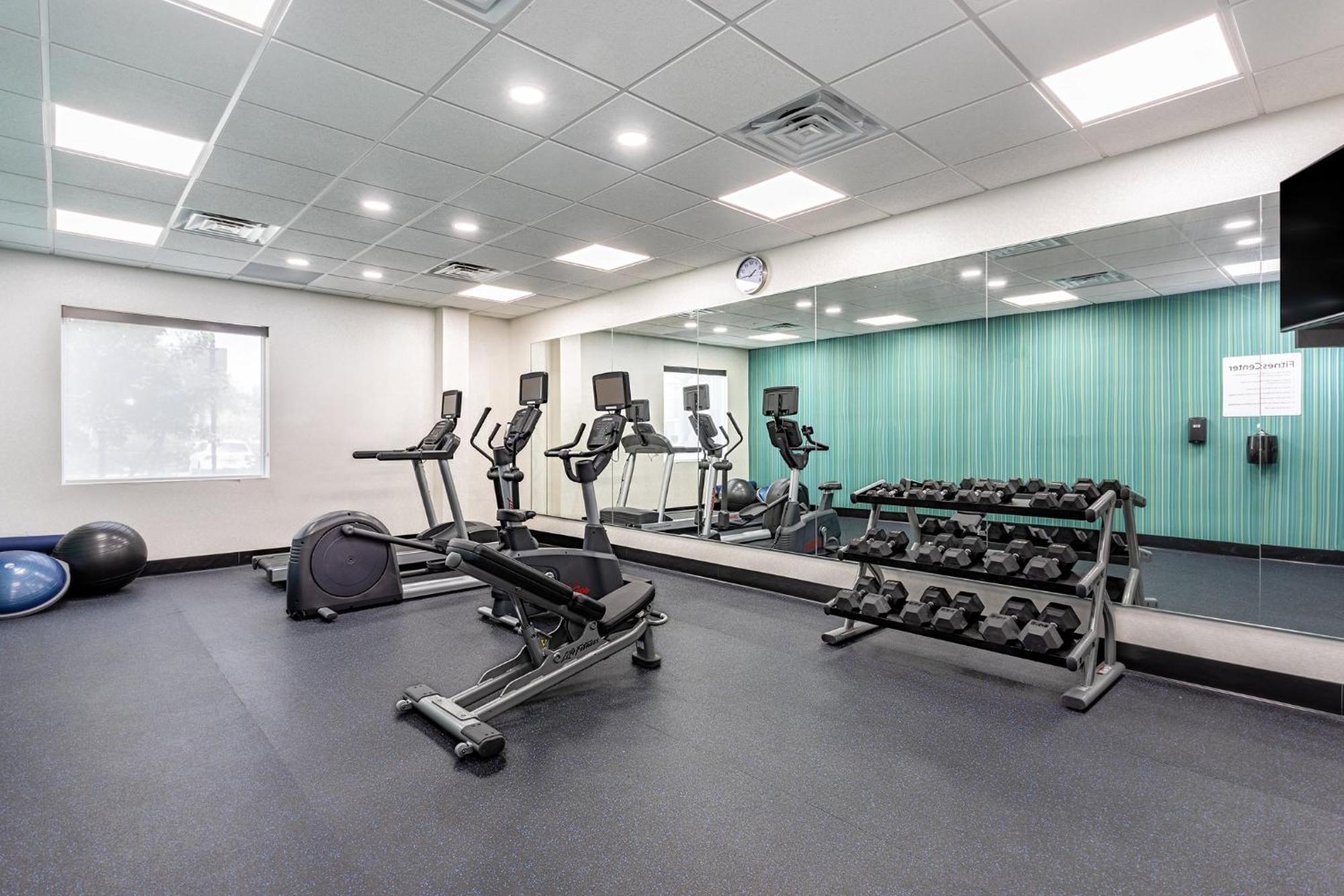 Holiday Inn Express & Suites - Miramar By Ihg Luaran gambar