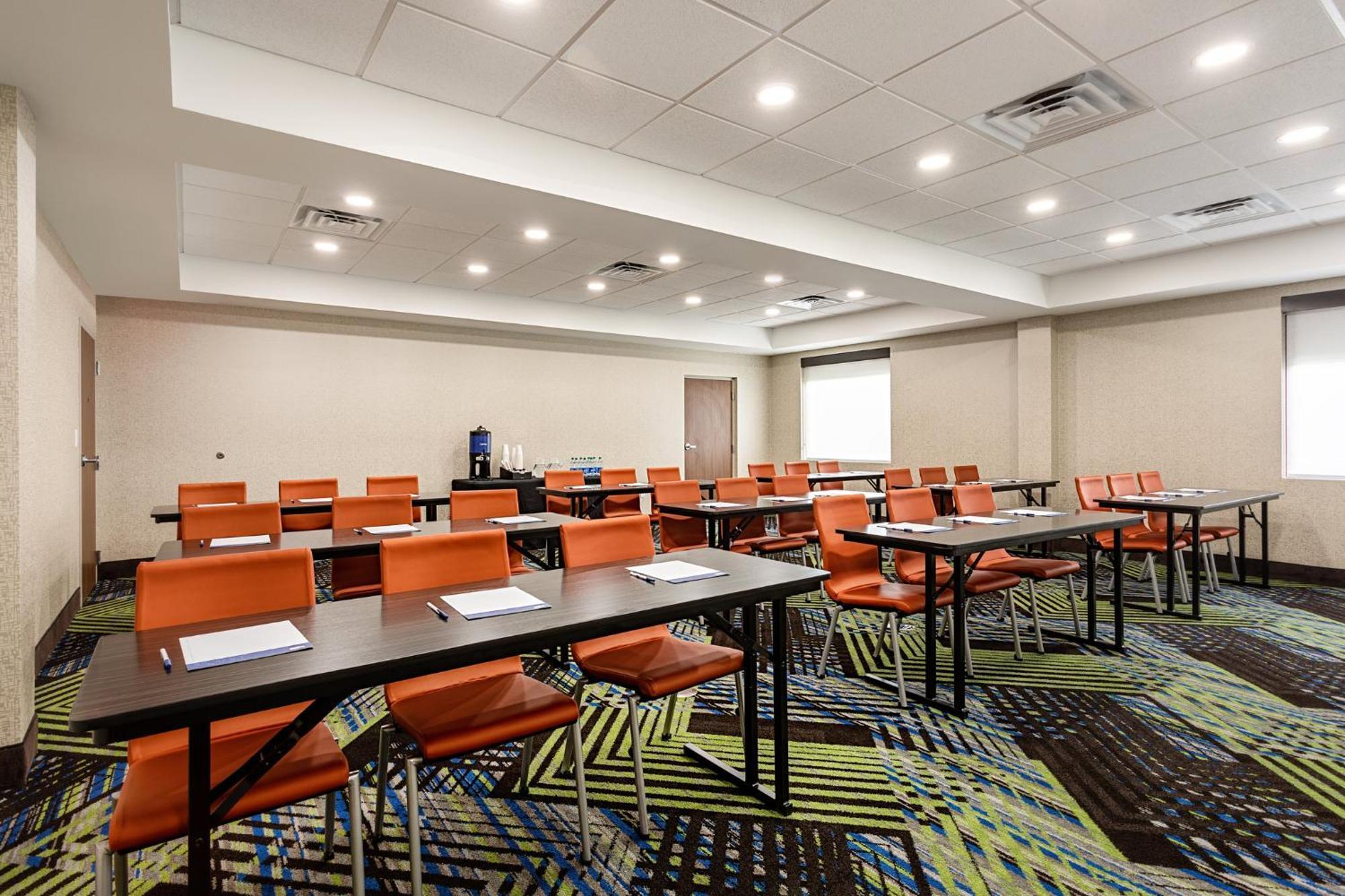 Holiday Inn Express & Suites - Miramar By Ihg Luaran gambar