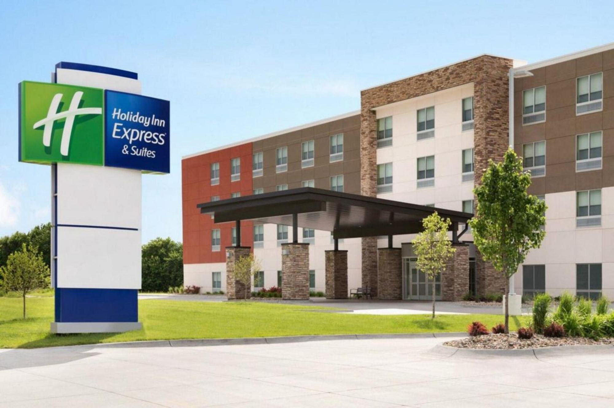 Holiday Inn Express & Suites - Miramar By Ihg Luaran gambar
